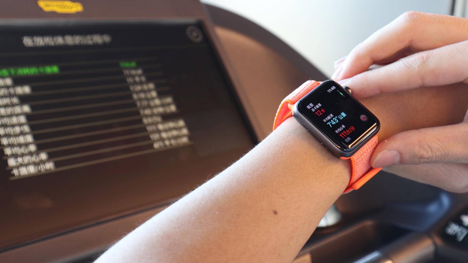 身器材成为Apple Watch的一部分MG电子网站苹果GymKit体验：让健(图4)